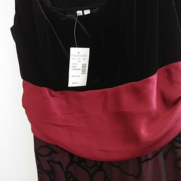 Dress - Picture 4 of 4